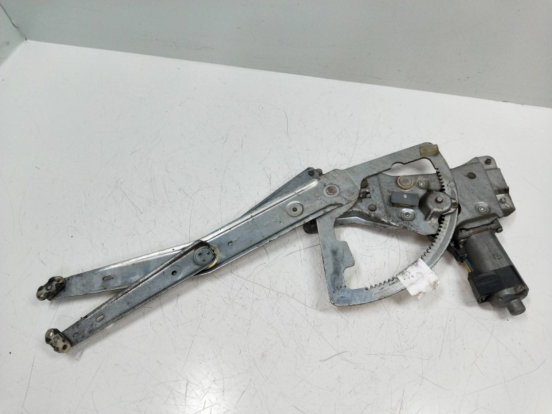Recambio de elevalunas delantero derecho para opel astra f berlina 1.6 cat referencia OEM IAM 90414656 188878000 4P