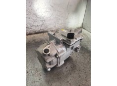 Recambio de compresor aire acondicionado para toyota yaris hybrid active referencia OEM IAM 0422001350  
