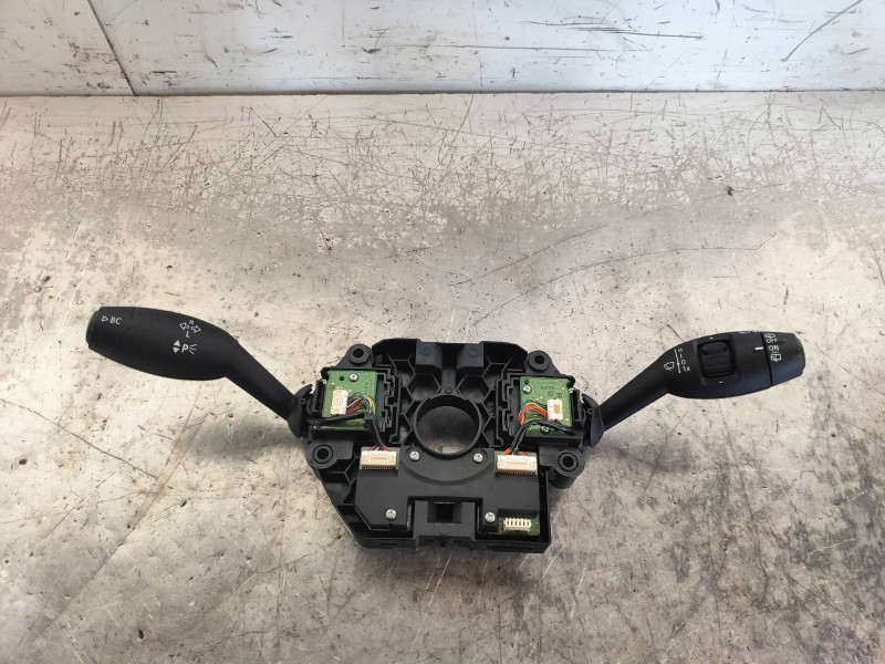 Recambio de mando luces para mini mini 5-trg. (f55) one d referencia OEM IAM 6827361AL01  