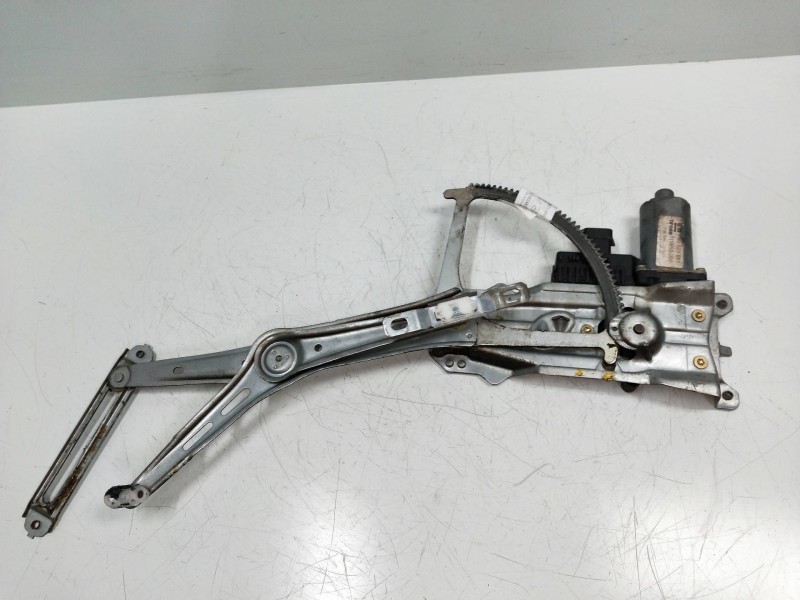 Recambio de elevalunas delantero izquierdo para opel astra g berlina 2.0 dti referencia OEM IAM 90521881 119950200 3P Recambio de elevalunas delantero izquierdo para opel astra g berlina 2.0 dti referencia OEM IAM 90521881 119950200 3P