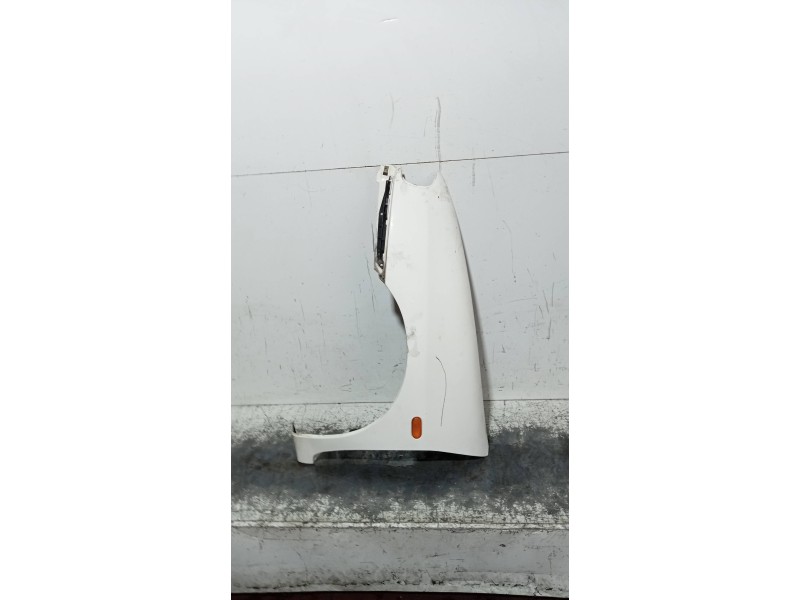 Recambio de aleta delantera izquierda para volkswagen polo classic (6v2) básico referencia OEM IAM   