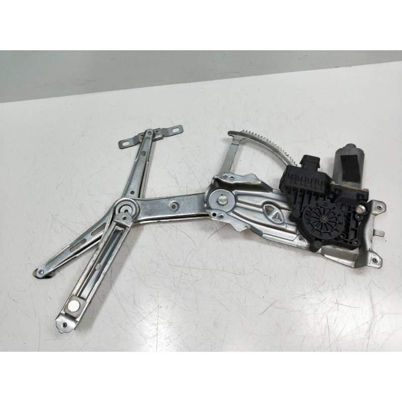 Recambio de elevalunas delantero derecho para opel astra g berlina 1.6 cat (z 16 se / l55) referencia OEM IAM 90521882 119951200