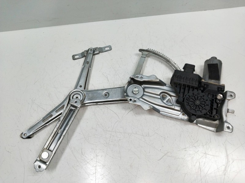 Recambio de elevalunas delantero derecho para opel astra g berlina 1.6 cat (z 16 se / l55) referencia OEM IAM 90521882 119951200