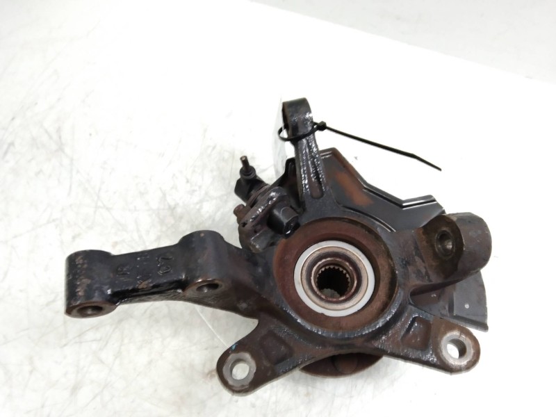 Recambio de mangueta delantera derecha para chevrolet aveo ls referencia OEM IAM   