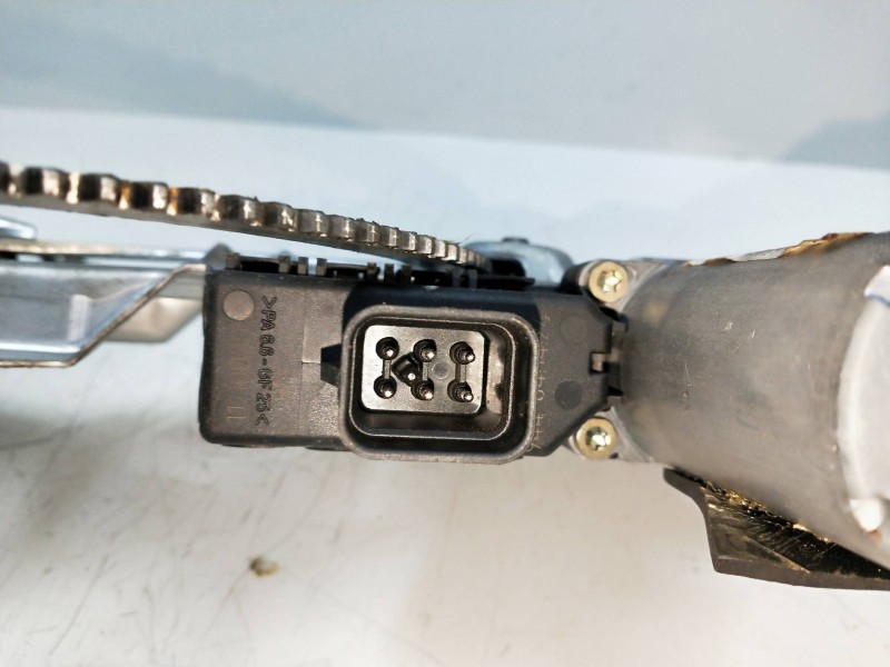 Recambio de elevalunas delantero derecho para opel astra g berlina 1.6 cat (z 16 se / l55) referencia OEM IAM 90521882 119951200