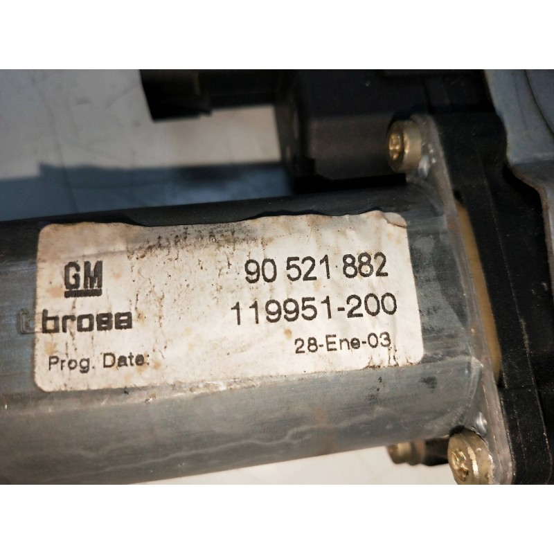 Recambio de elevalunas delantero derecho para opel astra g berlina 1.6 cat (z 16 se / l55) referencia OEM IAM 90521882 119951200