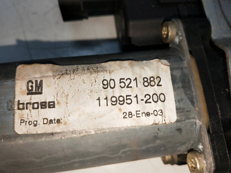 Recambio de elevalunas delantero derecho para opel astra g berlina 1.6 cat (z 16 se / l55) referencia OEM IAM 90521882 119951200