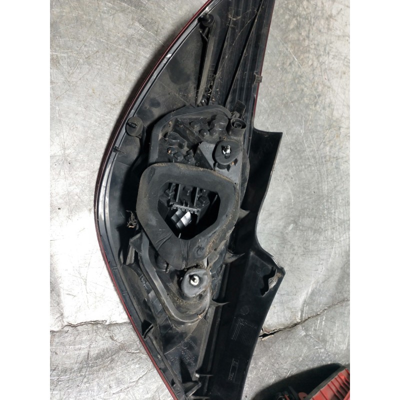 Recambio de piloto trasero derecho para opel corsa d cosmo referencia OEM IAM 13269051 89318821 