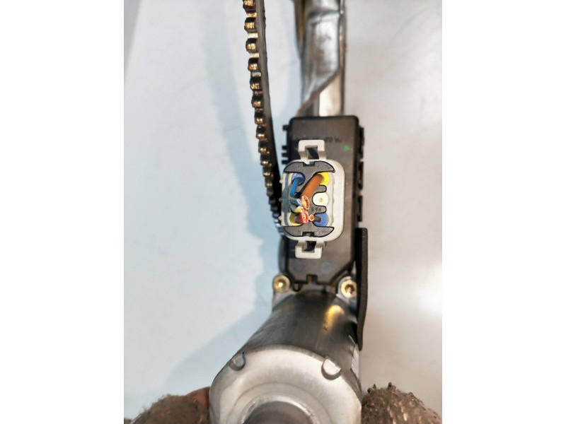 Recambio de elevalunas delantero izquierdo para opel astra g berlina club referencia OEM IAM 90521881 119950200 4P
