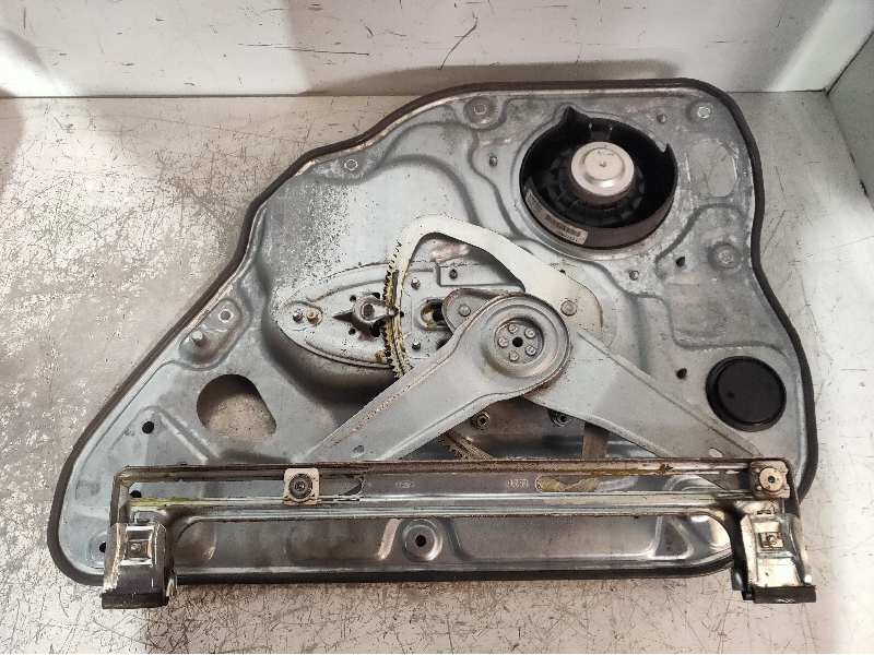 Recambio de elevalunas trasero izquierdo para volvo s40 berlina 1.6 d kinetic referencia OEM IAM 8679082 30724755 