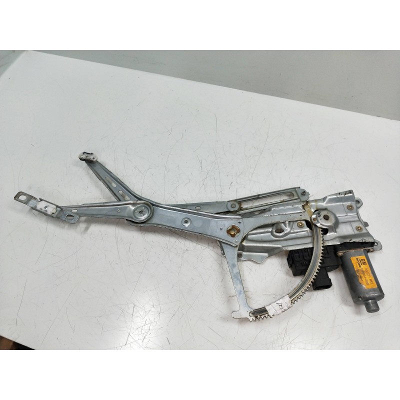 Recambio de elevalunas delantero derecho para opel astra g berlina 2.0 dti referencia OEM IAM 90521882 119951200 5P Recambio de elevalunas delantero derecho para opel astra g berlina 2.0 dti referencia OEM IAM 90521882 119951200 5P