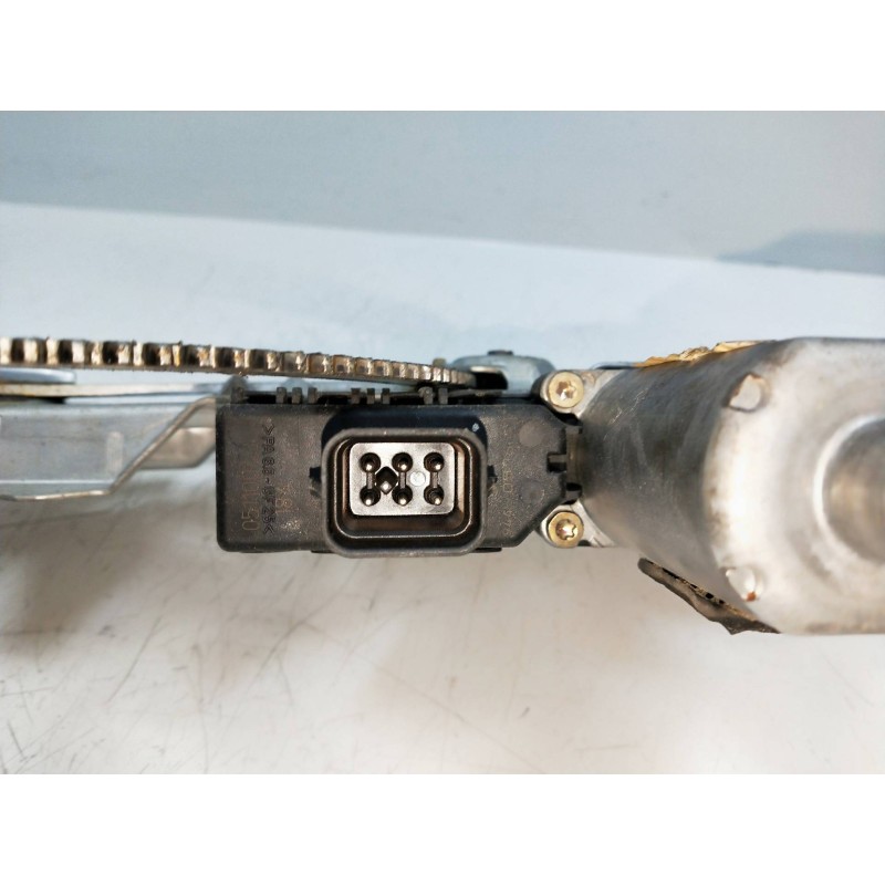 Recambio de elevalunas delantero derecho para opel astra g berlina 2.0 dti referencia OEM IAM 90521882 119951200 5P Recambio de elevalunas delantero derecho para opel astra g berlina 2.0 dti referencia OEM IAM 90521882 119951200 5P