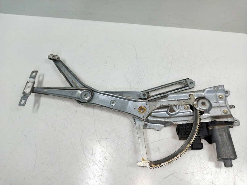 Recambio de elevalunas delantero derecho para opel astra g caravan 1.8 16v cat referencia OEM IAM 90521882 119951XXX 5P R