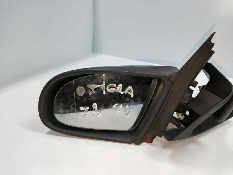 Recambio de retrovisor izquierdo para opel tigra 1.4 16v referencia OEM IAM   MANUAL