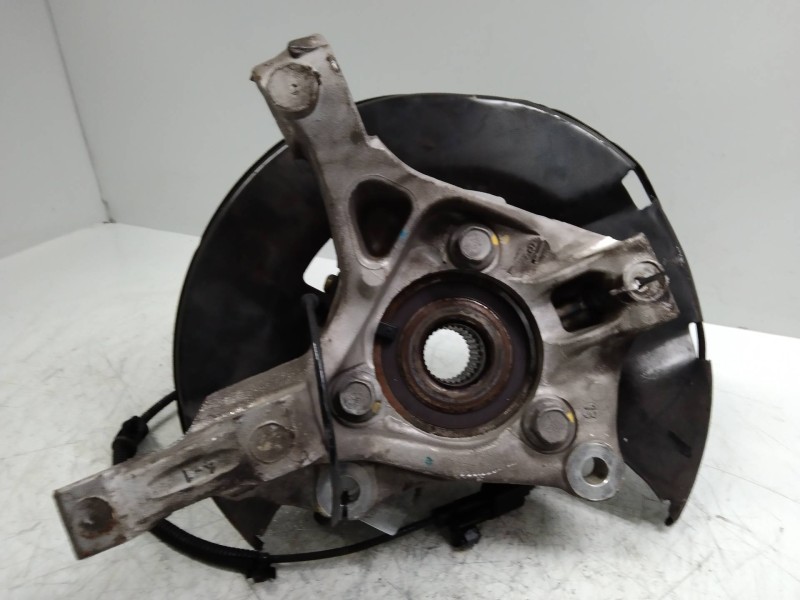 Recambio de mangueta delantera derecha para chevrolet cruze station wagon ltz referencia OEM IAM   