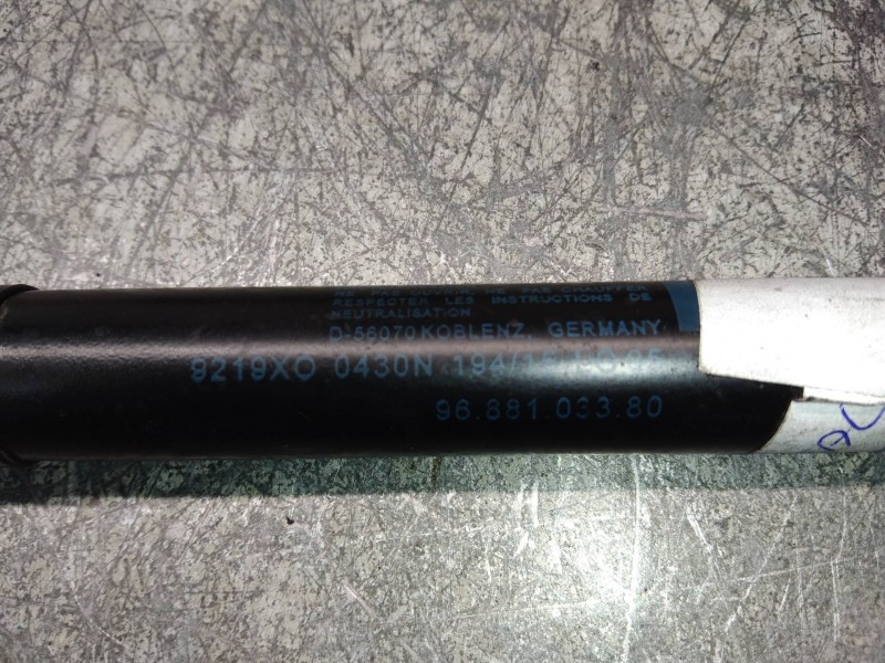 Recambio de amortiguadores maletero / porton para peugeot 407 sw st sport pack referencia OEM IAM 9688103380  DE CRISTAL