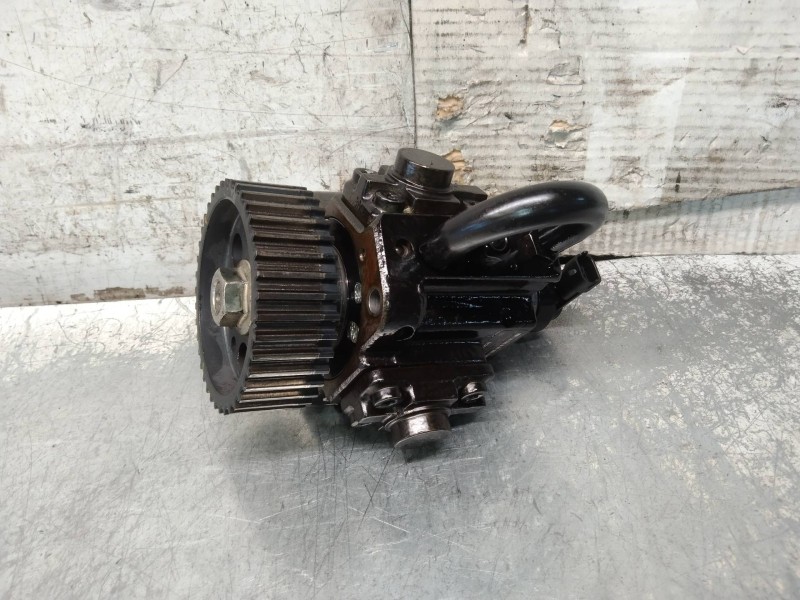 Recambio de bomba inyeccion para opel insignia berlina cosmo referencia OEM IAM 0445010193 55571005 