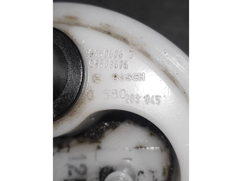 Recambio de bomba combustible para iveco daily furgón 2.3 diesel cat referencia OEM IAM 0580203045 70150606 69508676