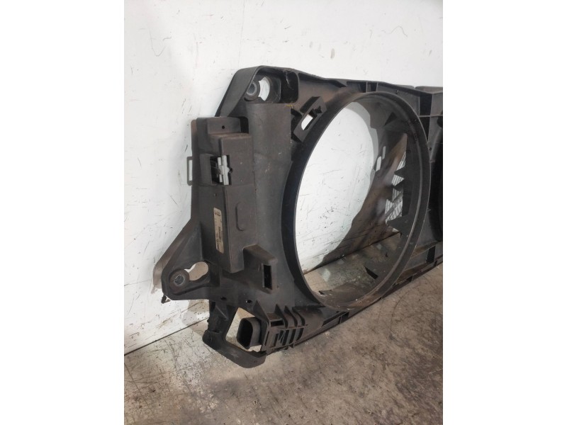 Recambio de electroventilador para volkswagen crafter combi (2e) combi 30 referencia OEM IAM 877968X FS1559 