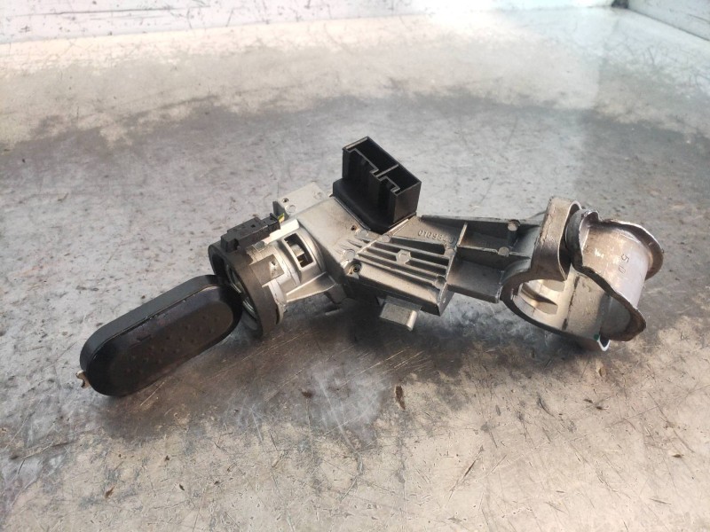 Recambio de conmutador de arranque para iveco daily furgón 2.3 diesel cat referencia OEM IAM 05801364057 01098401 