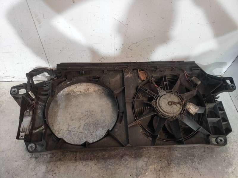 Recambio de electroventilador para volkswagen crafter combi (2e) combi 30 referencia OEM IAM 877968X FS1559 