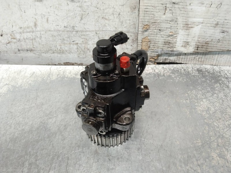 Recambio de bomba inyeccion para opel insignia berlina cosmo referencia OEM IAM 0445010193 55571005 