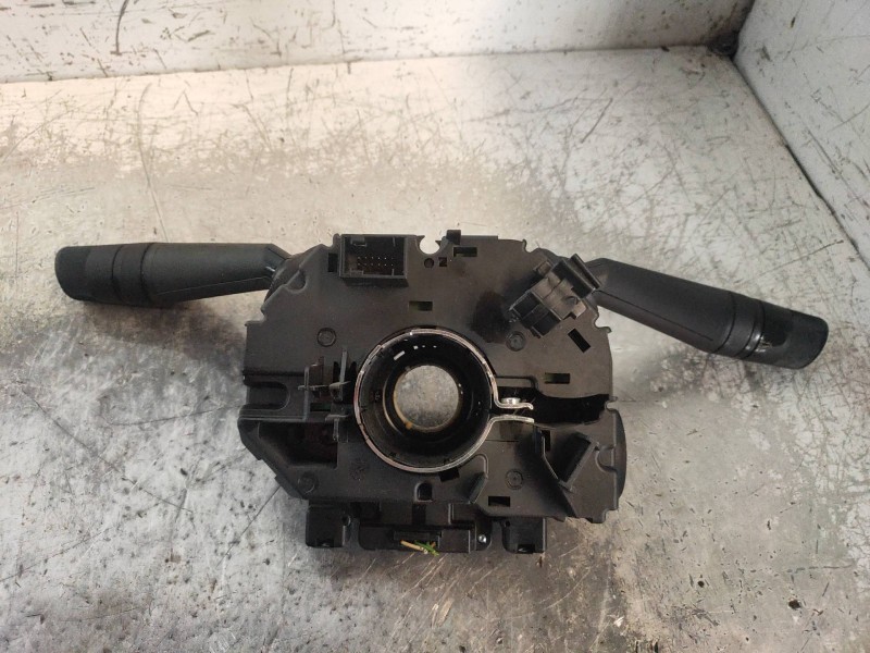 Recambio de mando luces para iveco daily furgón 2.3 diesel cat referencia OEM IAM 0265005357 51826041 