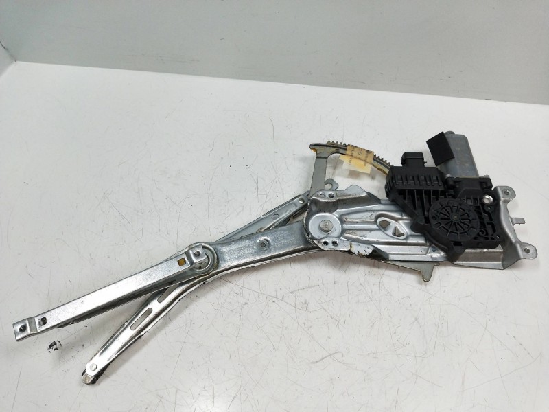 Recambio de elevalunas delantero derecho para opel astra gtc 1.9 cdti referencia OEM IAM 13101479 982825101 3P Recambio de elevalunas delantero derecho para opel astra gtc 1.9 cdti referencia OEM IAM 13101479 982825101 3P