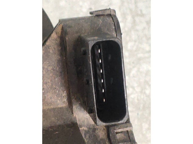 Recambio de potenciometro pedal para iveco daily furgón 2.3 diesel cat referencia OEM IAM 5801333490  B720