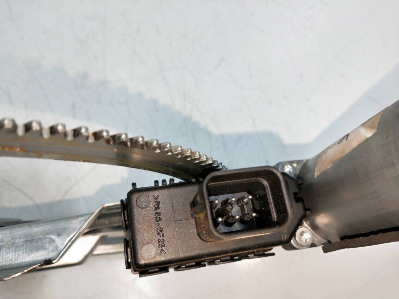 Recambio de elevalunas delantero derecho para opel astra h berlina 1.7 16v cdti referencia OEM IAM 994887100  5P Recambio de elevalunas delantero derecho para opel astra h berlina 1.7 16v cdti referencia OEM IAM 994887100  5P