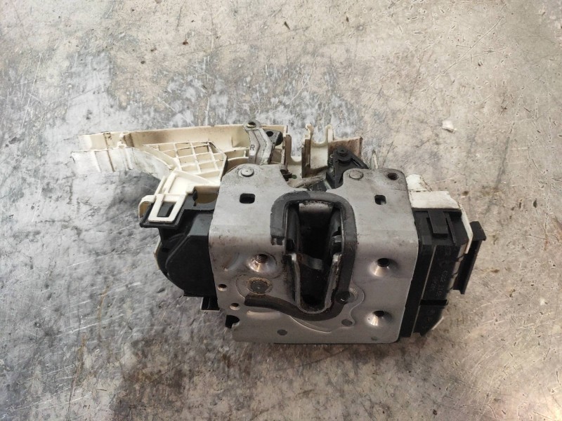 Recambio de motor cierre centralizado delantero derecho para volkswagen crafter combi (2e) combi 30 referencia OEM IAM A90672017