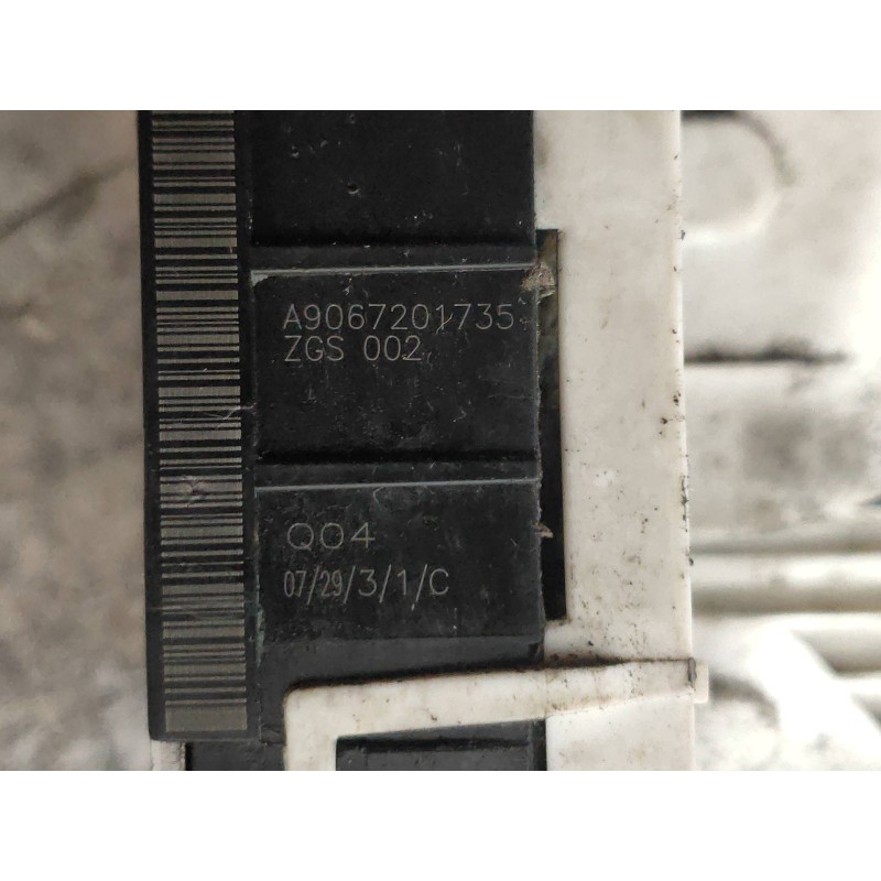 Recambio de motor cierre centralizado delantero derecho para volkswagen crafter combi (2e) combi 30 referencia OEM IAM A90672017