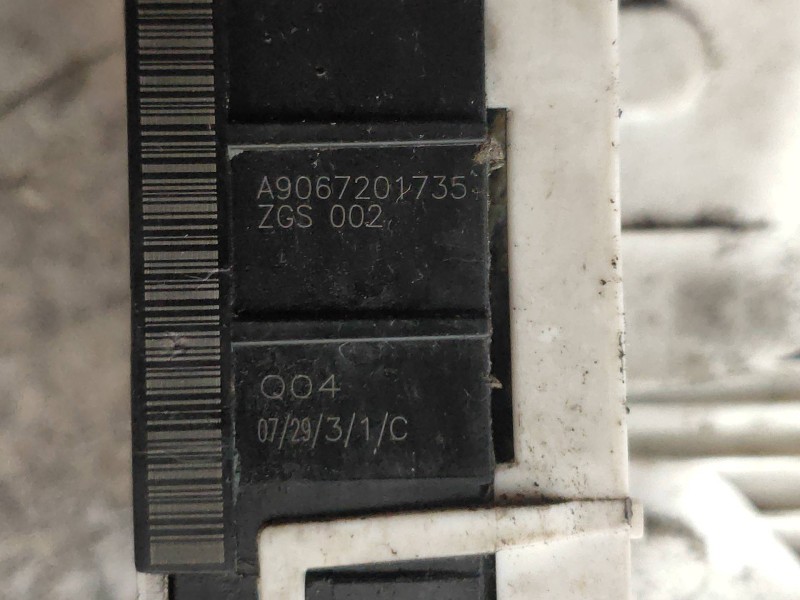 Recambio de motor cierre centralizado delantero derecho para volkswagen crafter combi (2e) combi 30 referencia OEM IAM A90672017