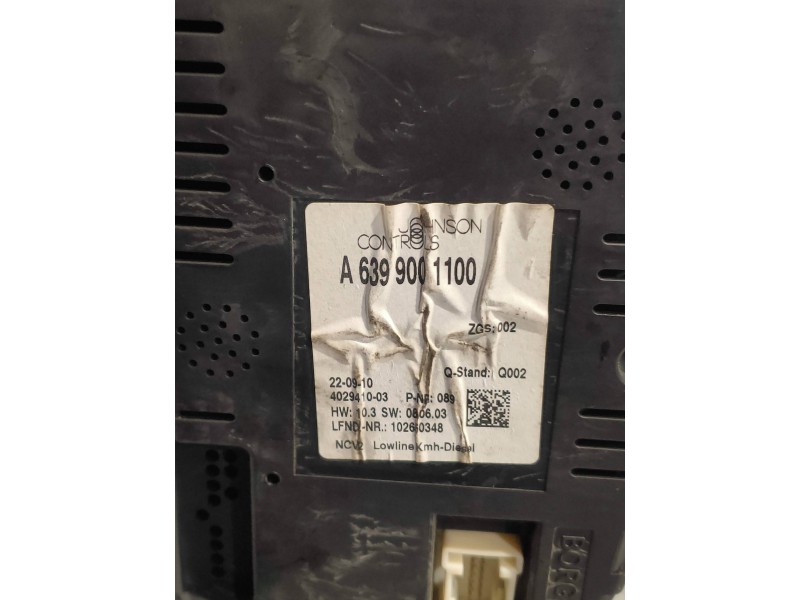 Recambio de cuadro instrumentos para mercedes vito kasten (639) 113 cdi extralang (639.605) referencia OEM IAM A6399001100  