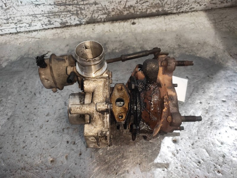 Recambio de turbocompresor para audi a3 (8l) 1.9 tdi ambiente referencia OEM IAM 038145701A  