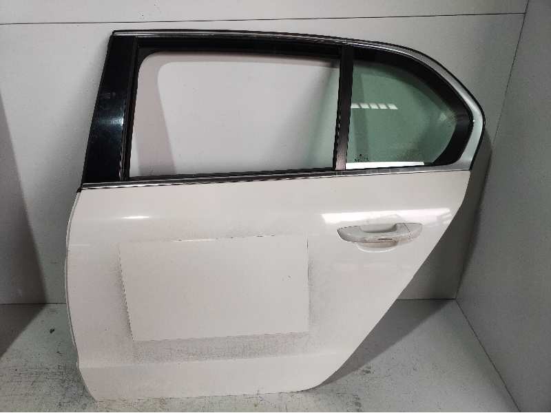 Recambio de puerta trasera izquierda para skoda superb combi (3t5) comfort referencia OEM IAM   