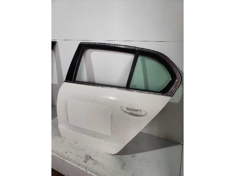 Recambio de puerta trasera izquierda para skoda superb combi (3t5) comfort referencia OEM IAM   