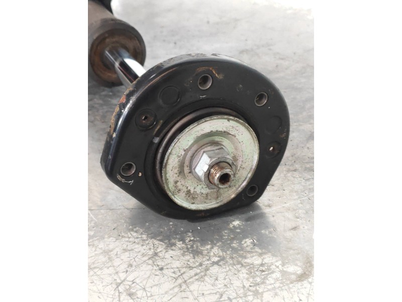 Recambio de amortiguador delantero izquierdo para volkswagen crafter combi (2e) combi 30 referencia OEM IAM   