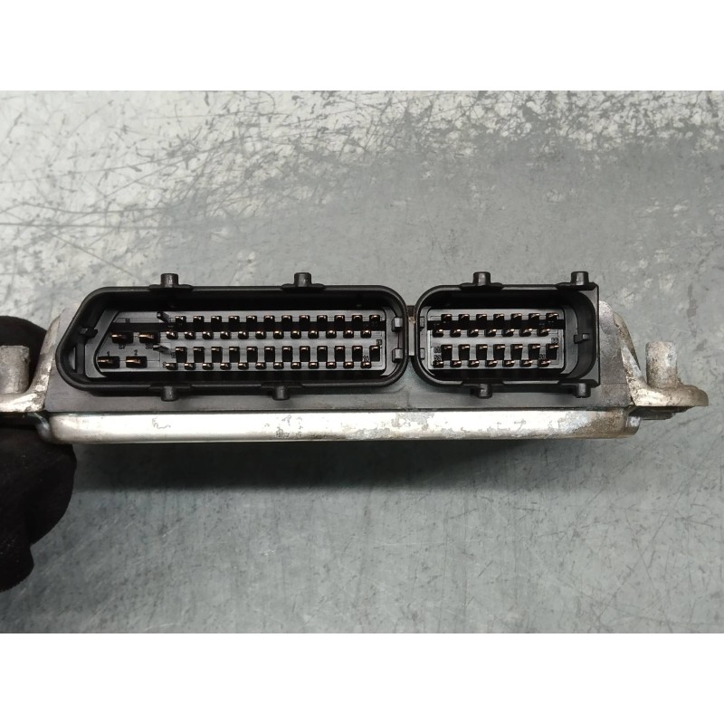 Recambio de centralita motor uce para seat cordoba berlina (6k2) stella referencia OEM IAM 0261207228 6K0906032AC ME7510