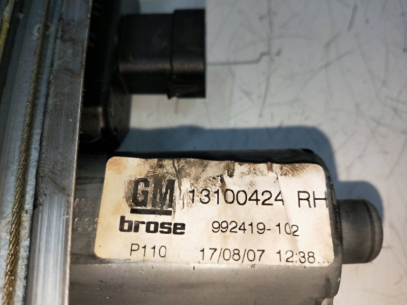 Recambio de elevalunas trasero derecho para opel astra h berlina cosmo referencia OEM IAM 13100424 992419102 5P