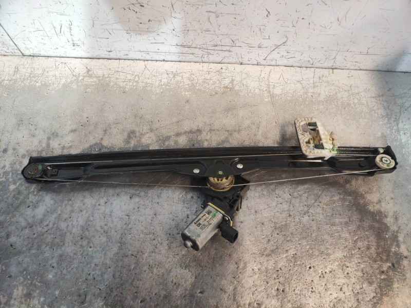Recambio de elevalunas delantero izquierdo para iveco daily furgón 2.3 diesel cat referencia OEM IAM 5801529324  