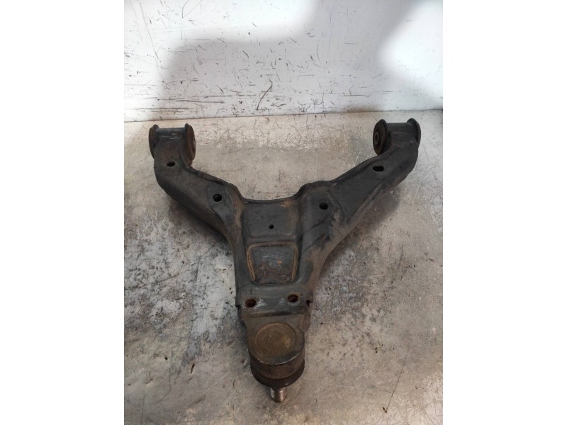 Recambio de brazo suspension inferior delantero derecho para volkswagen crafter combi (2e) combi 30 referencia OEM IAM   