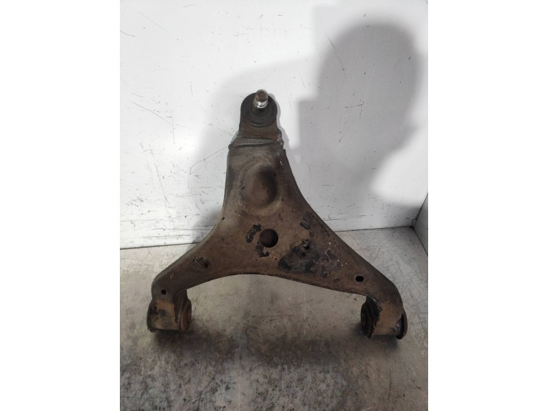 Recambio de brazo suspension inferior delantero derecho para volkswagen crafter combi (2e) combi 30 referencia OEM IAM   