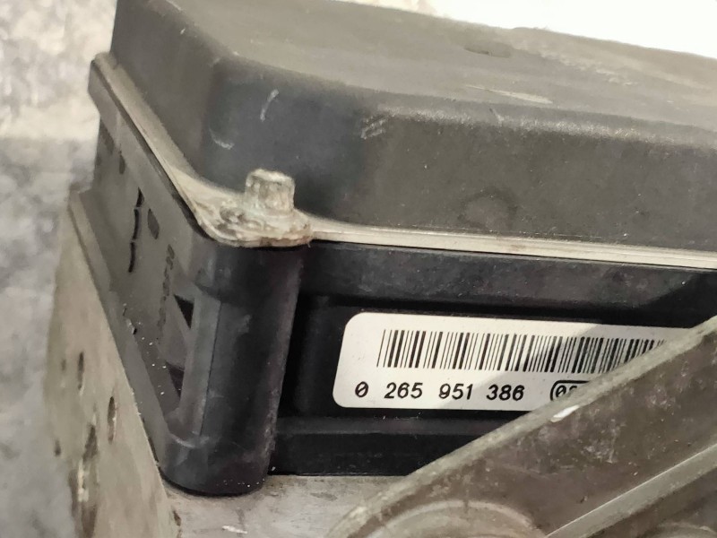Recambio de abs para mercedes vito kasten (639) 113 cdi extralang (639.605) referencia OEM IAM 0265251313 A0074314412 0265951386