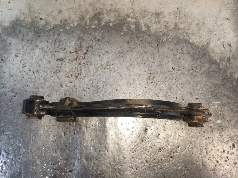 Recambio de brazo suspension superior trasero derecho para skoda yeti active referencia OEM IAM 1K0505323N  