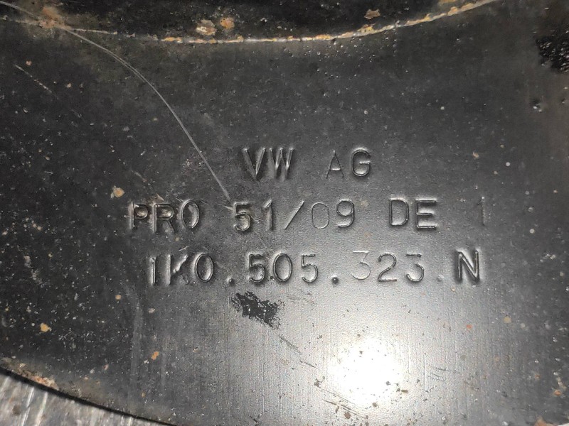 Recambio de brazo suspension superior trasero derecho para skoda yeti active referencia OEM IAM 1K0505323N  