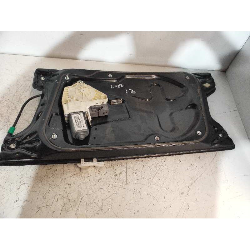 Recambio de elevalunas delantero izquierdo para land rover range rover sport v8 td hse black&white referencia OEM IAM 994730 D2R