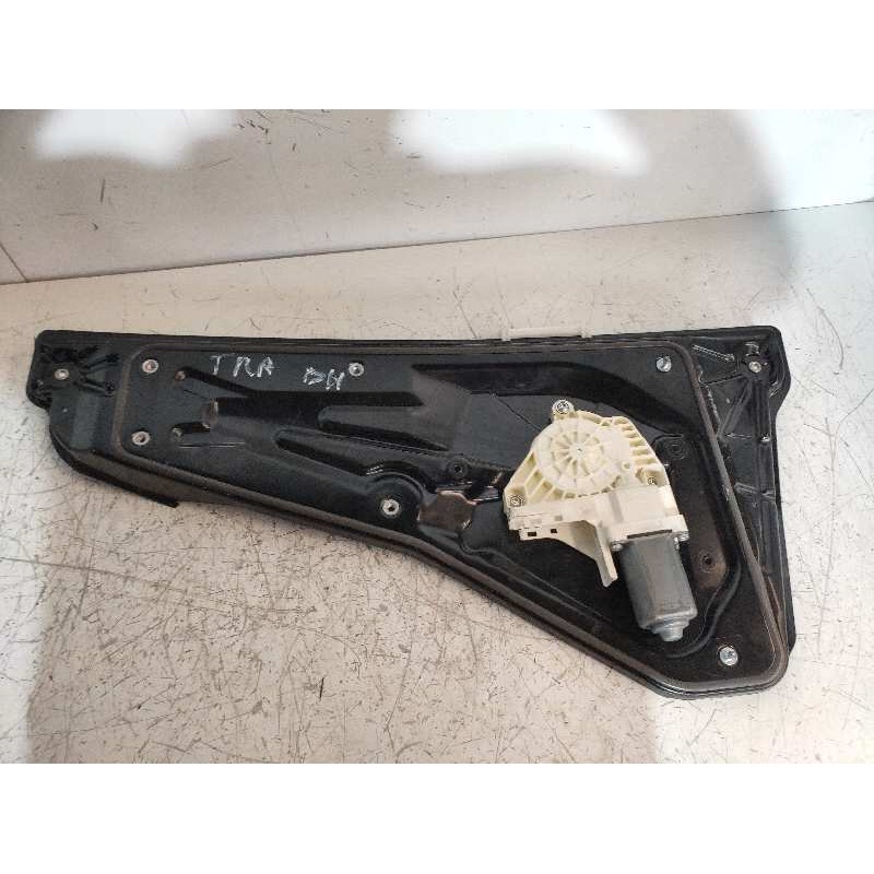 Recambio de elevalunas trasero derecho para land rover range rover sport v8 td hse black&white referencia OEM IAM CVH500120  