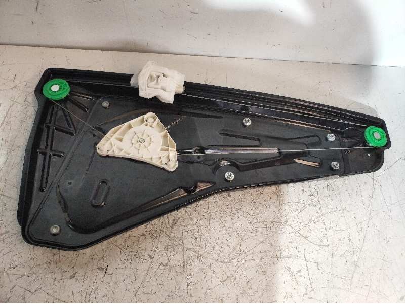 Recambio de elevalunas trasero derecho para land rover range rover sport v8 td hse black&white referencia OEM IAM CVH500120  