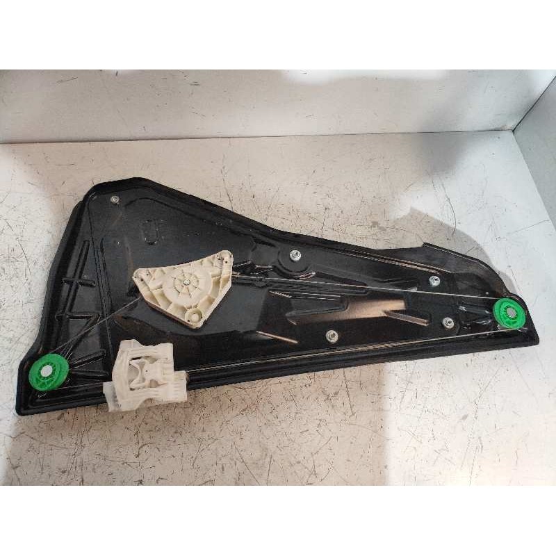 Recambio de elevalunas trasero izquierdo para land rover range rover sport v8 td hse black&white referencia OEM IAM CVH500130  